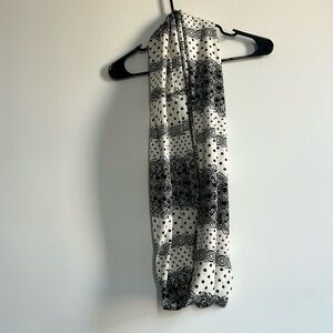 Black and white pattern infinity scarf